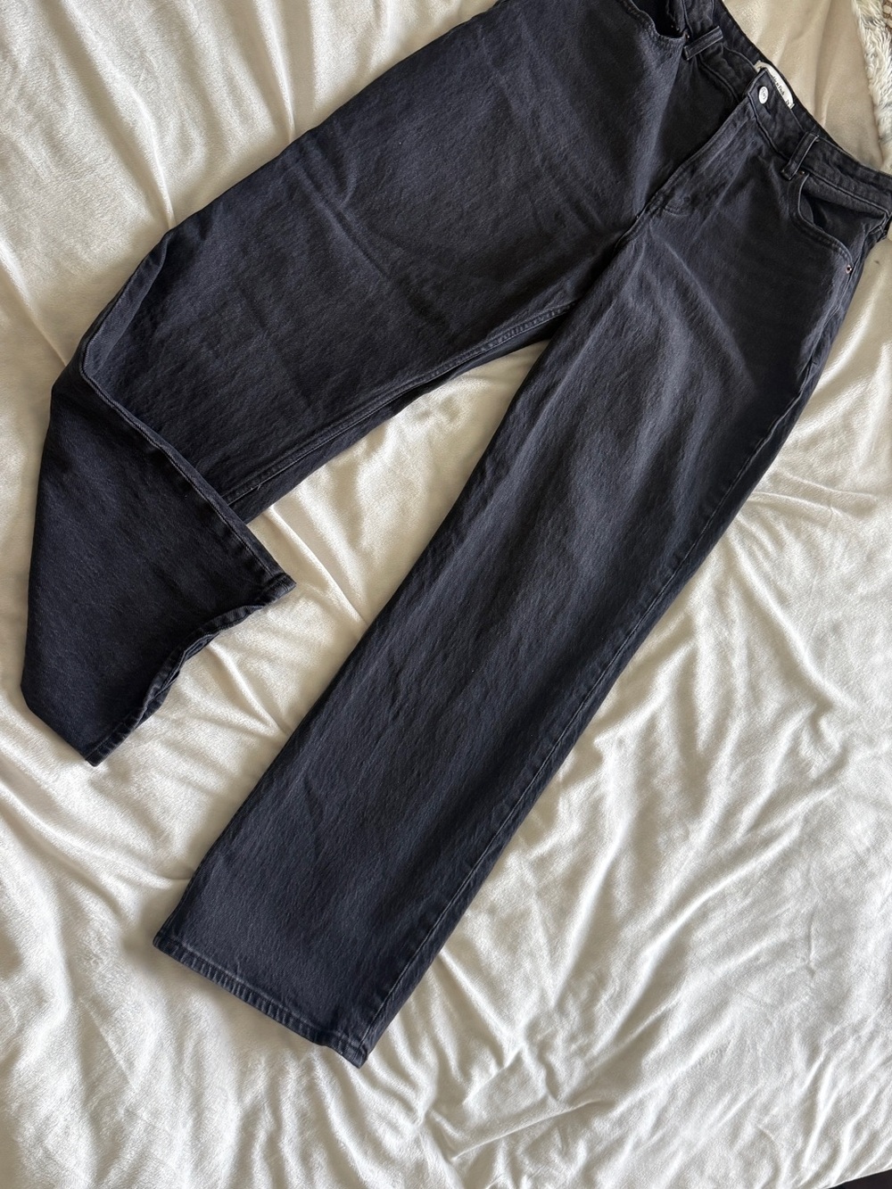 Abercrombie 90’s Relaxed High Rise Washed Black Jeans Size 29
